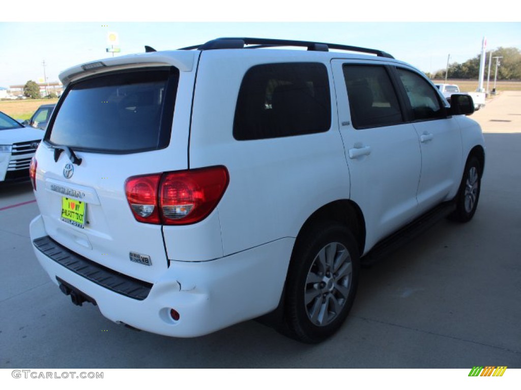 2017 Sequoia SR5 - Super White / Graphite photo #8