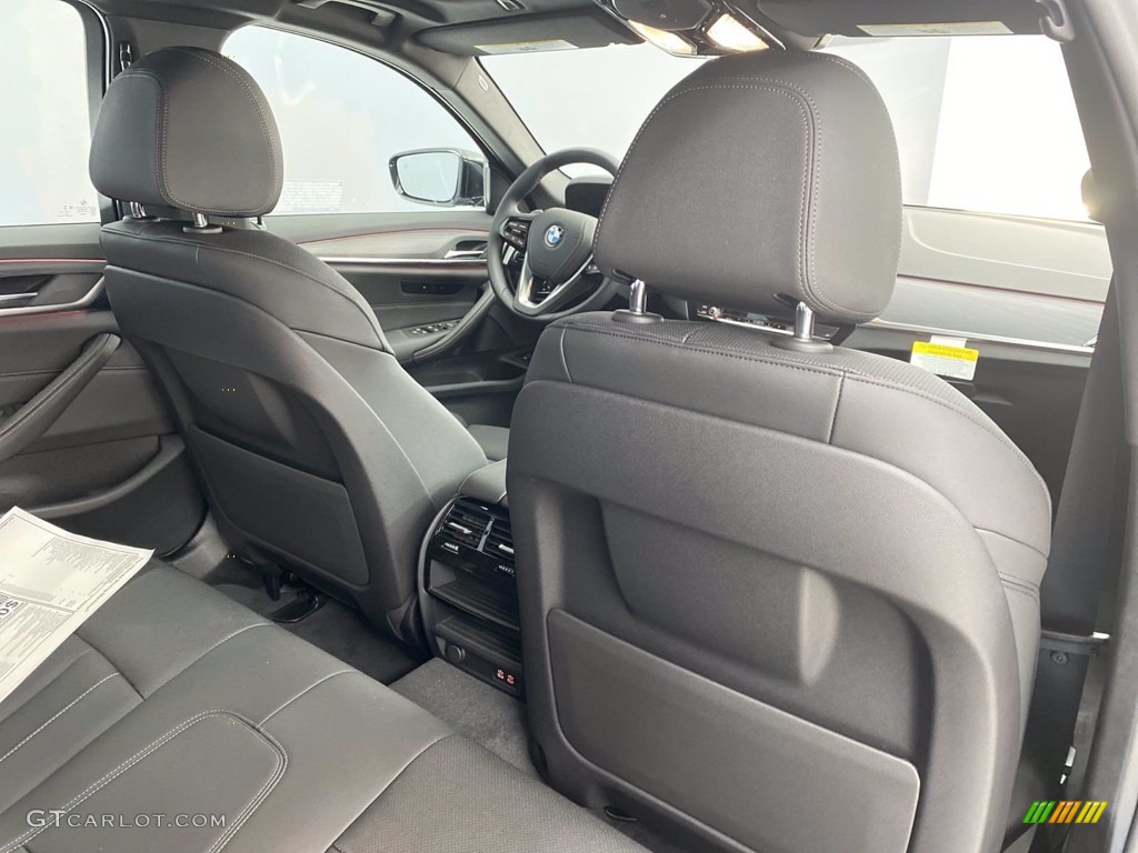 2021 5 Series 530i Sedan - Black Sapphire Metallic / Black photo #28