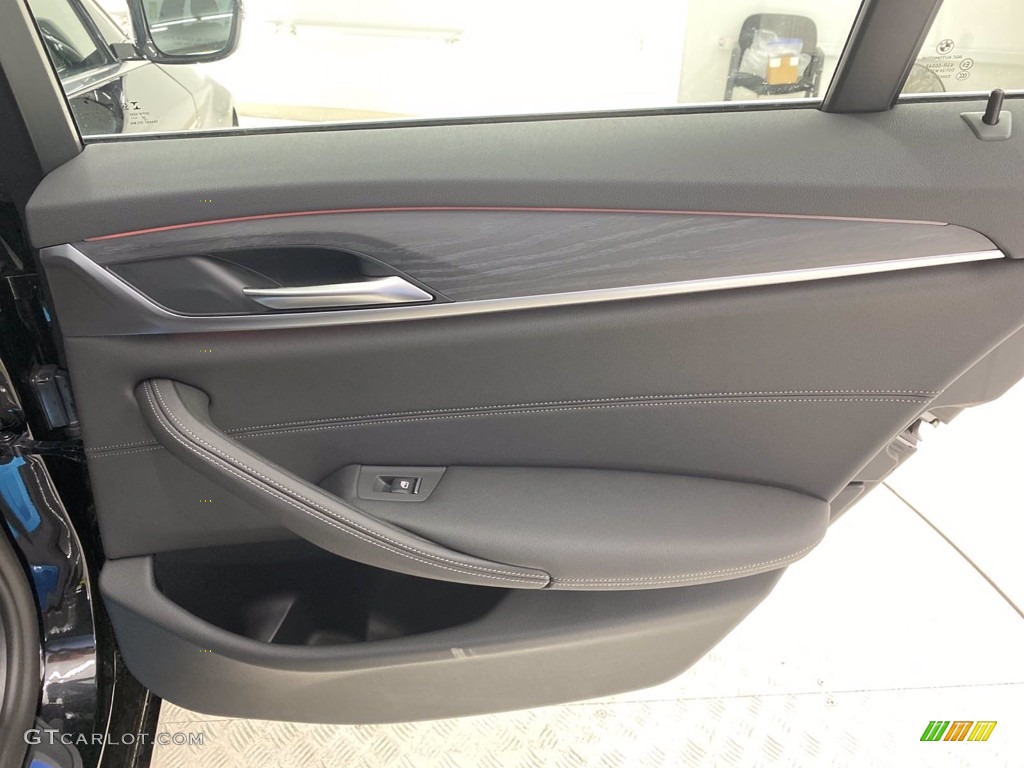 2021 5 Series 530i Sedan - Black Sapphire Metallic / Black photo #29