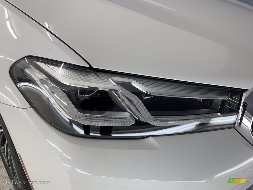 2021 5 Series 540i Sedan - Alpine White / Black photo #20