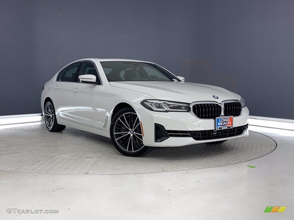 2021 5 Series 540i Sedan - Alpine White / Black photo #25