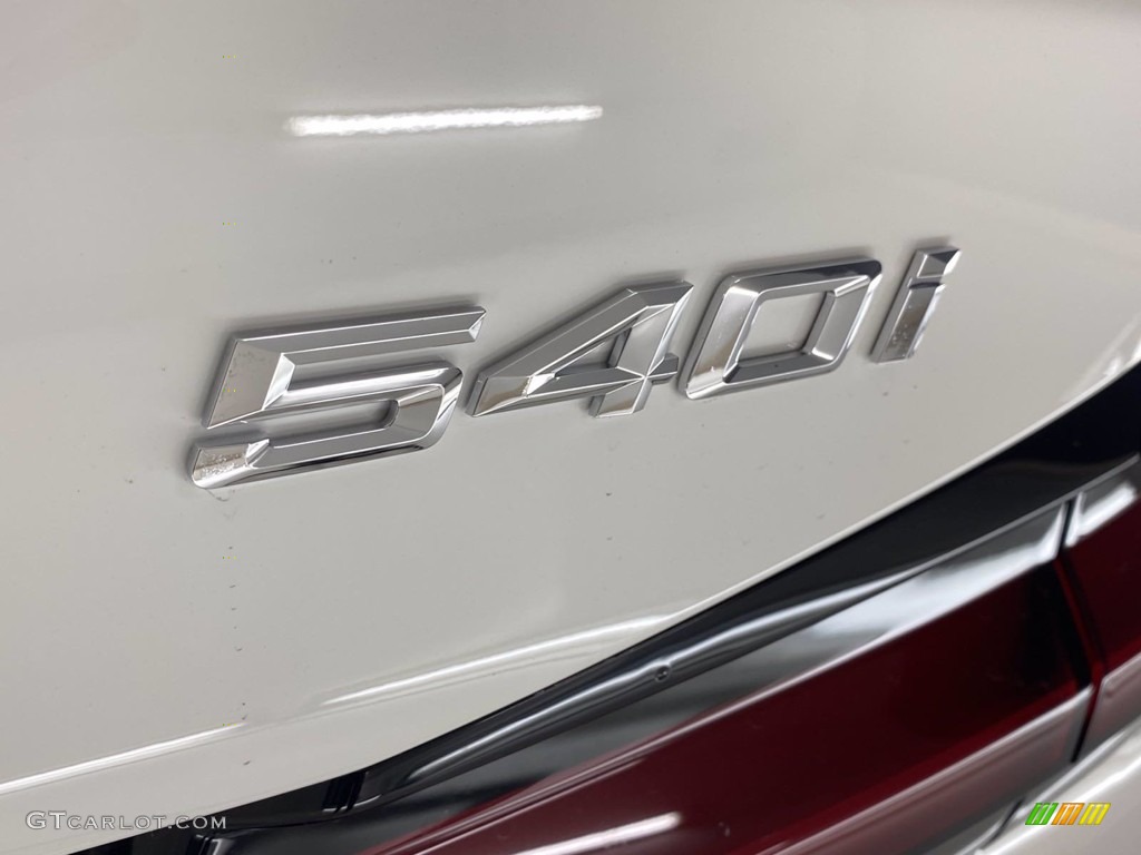 2021 5 Series 540i Sedan - Alpine White / Black photo #11