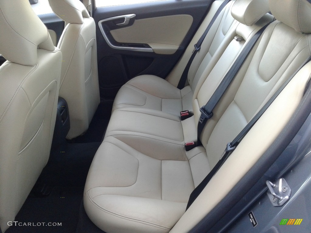 Soft Beige Interior 2017 Volvo S60 T5 Photo #141064575