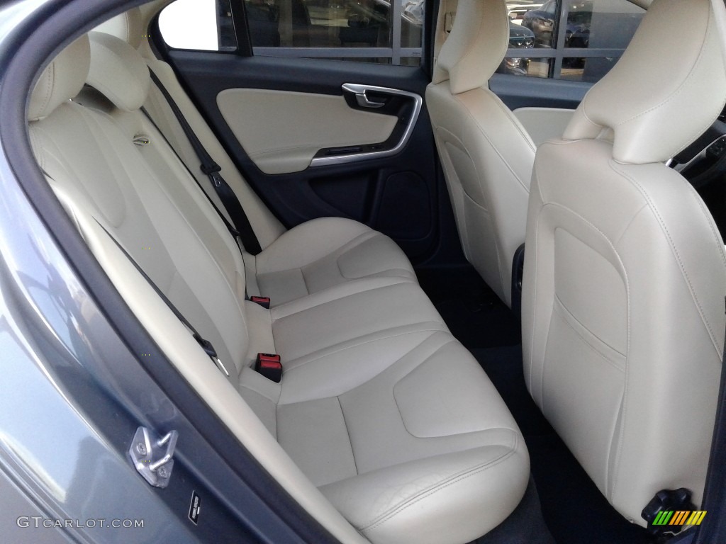 2017 Volvo S60 T5 Rear Seat Photos