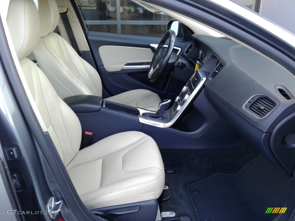 2017 Volvo S60 T5 Front Seat Photos