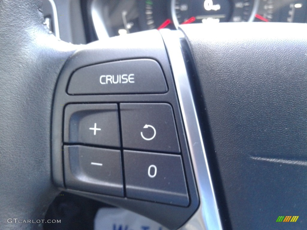 2017 Volvo S60 T5 Soft Beige Steering Wheel Photo #141064688