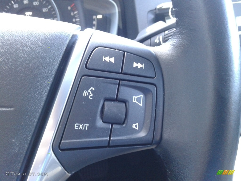 2017 Volvo S60 T5 Steering Wheel Photos