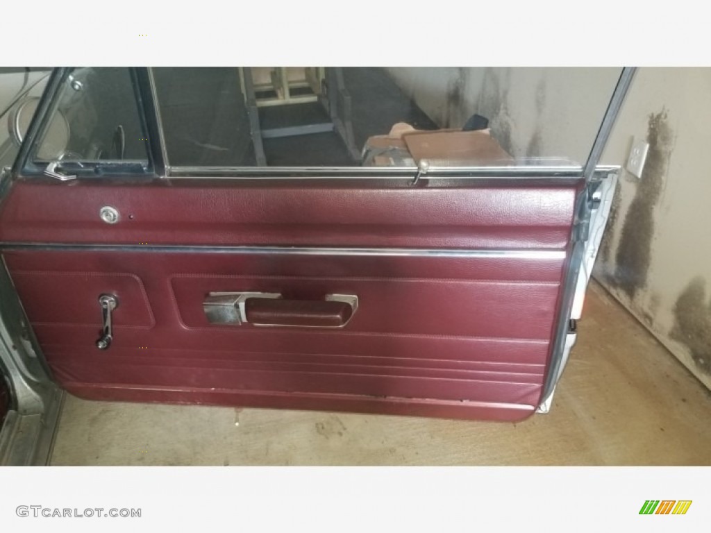 1971 Chrysler Valiant VG Hardtop Burgundy Door Panel Photo #141065024