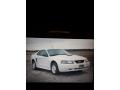 Oxford White 2001 Ford Mustang V6 Coupe