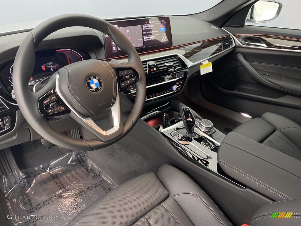 2021 5 Series 530i Sedan - Glacier Silver Metallic / Black photo #3