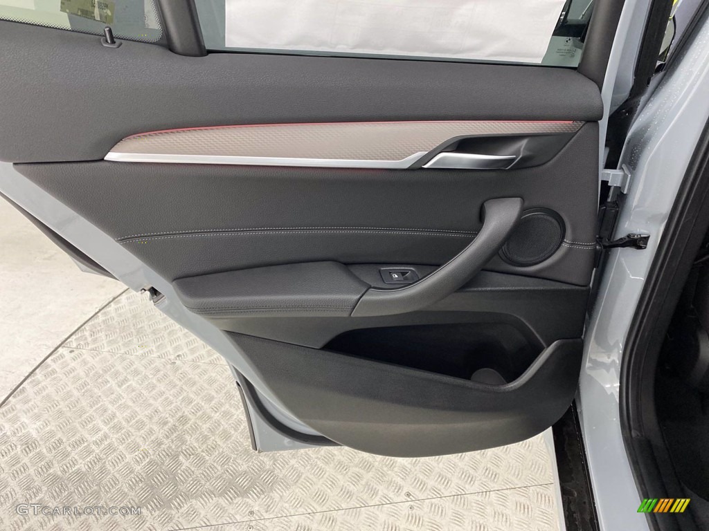 2021 BMW X2 sDrive28i Door Panel Photos