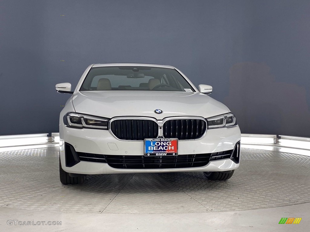 2021 5 Series 530i Sedan - Mineral White Metallic / Canberra Beige photo #4