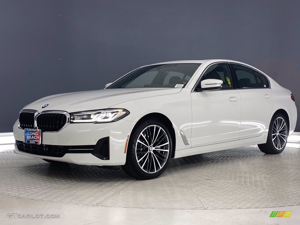 2021 5 Series 530i Sedan - Alpine White / Black photo #5