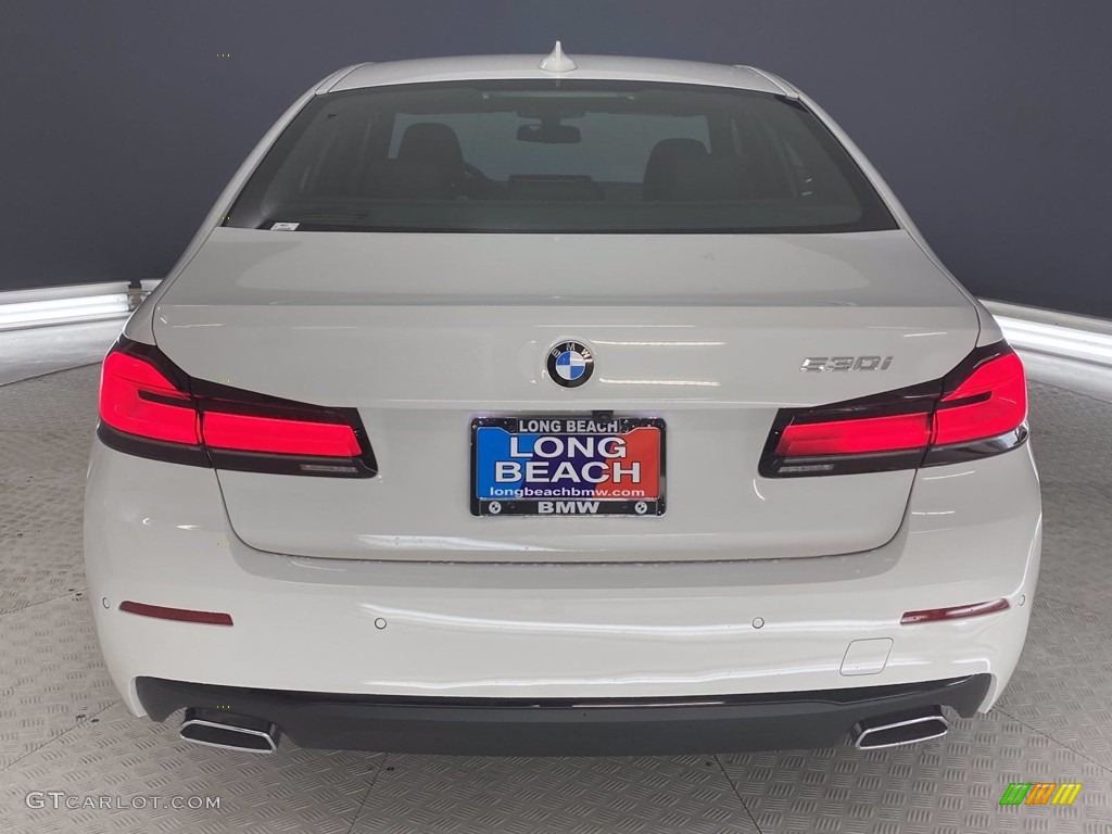 2021 5 Series 530i Sedan - Alpine White / Black photo #9