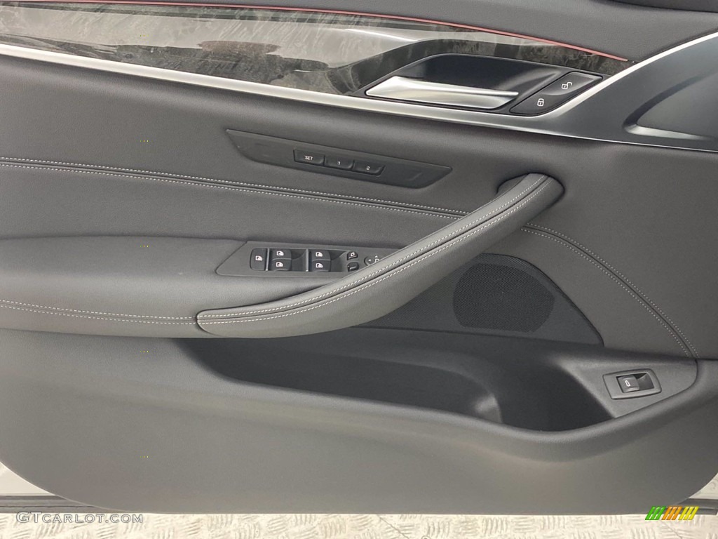 2021 5 Series 530i Sedan - Alpine White / Black photo #11