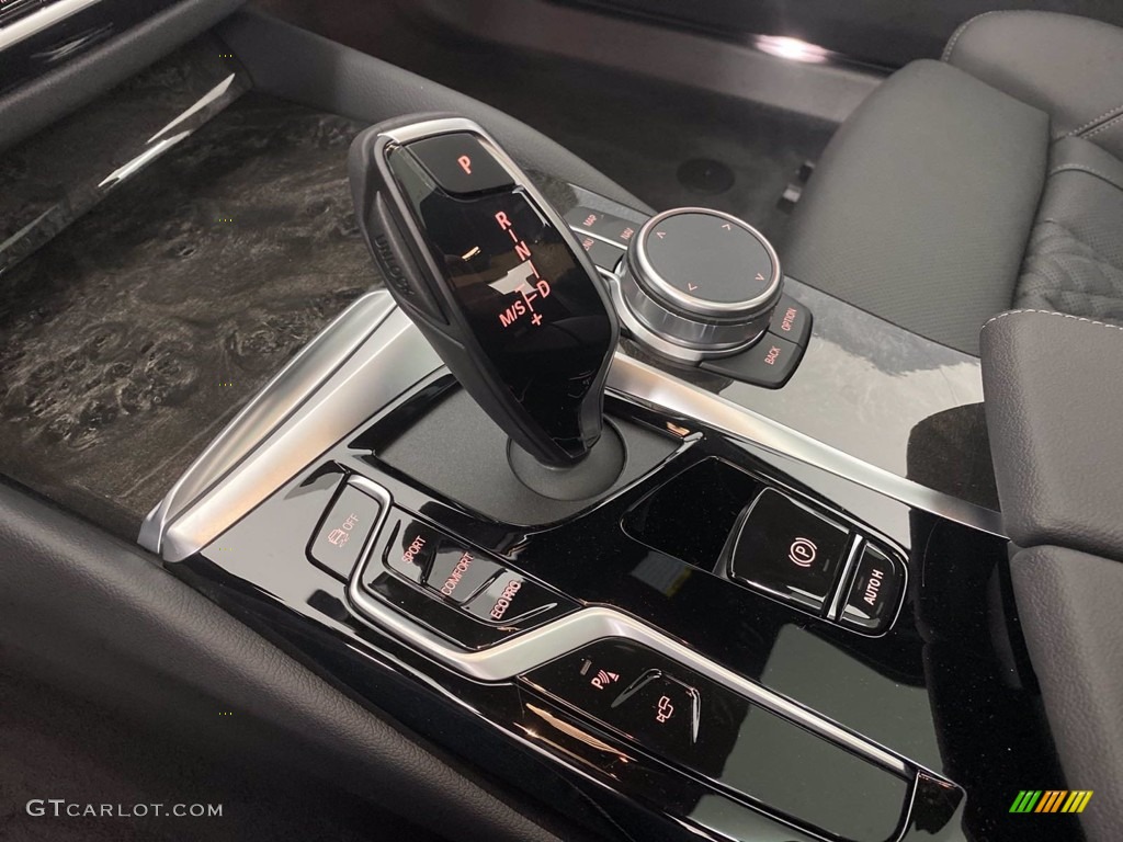 2021 5 Series 530i Sedan - Alpine White / Black photo #25