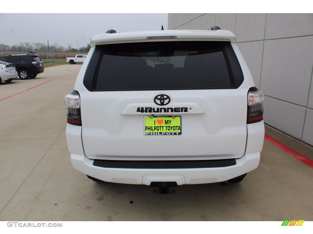 2021 4Runner SR5 - Super White / Black/Graphite photo #7