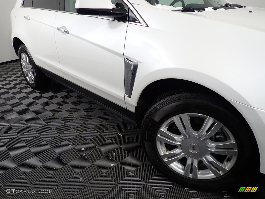 2016 SRX Luxury AWD - Platinum Ice Tricoat / Ebony/Ebony photo #9