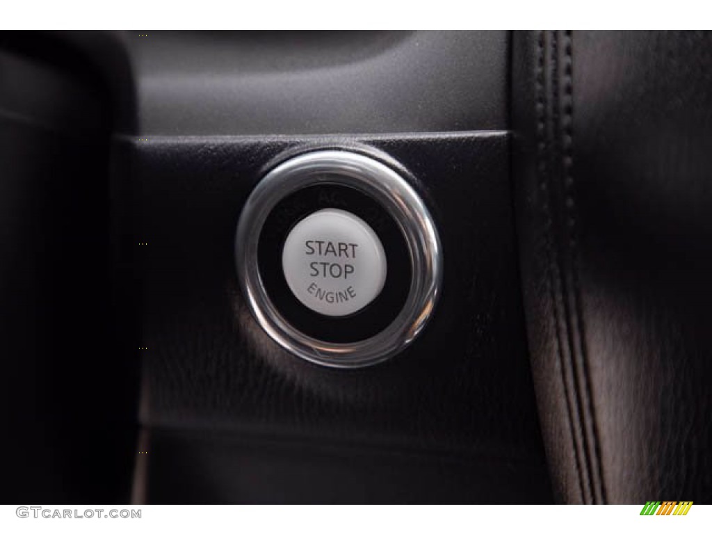 2014 Infiniti QX80 Standard QX80 Model Controls Photo #141073852