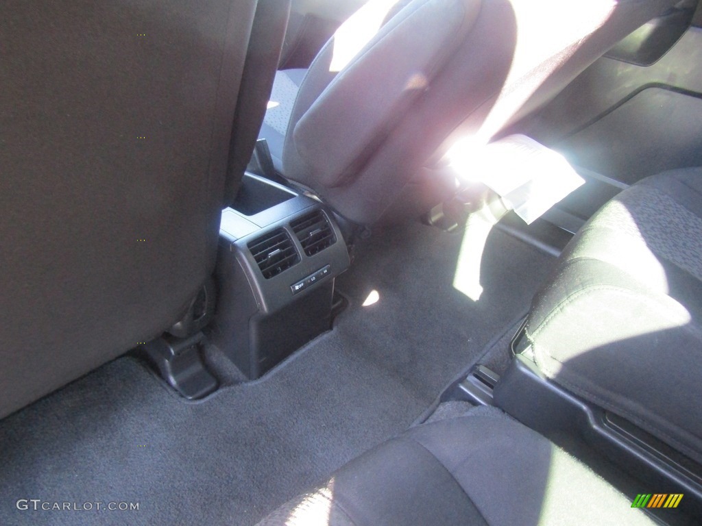 2012 MAZDA5 Sport - Liquid Silver Metallic / Black photo #38