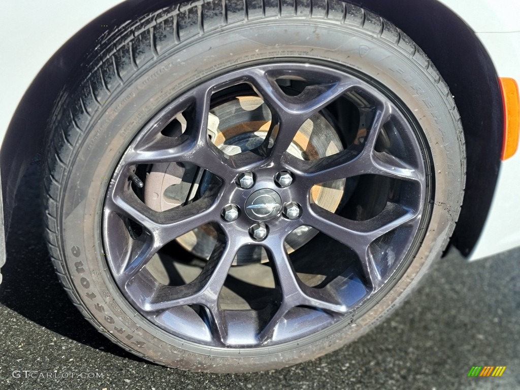 2020 Chrysler 300 S Wheel Photo #141081041