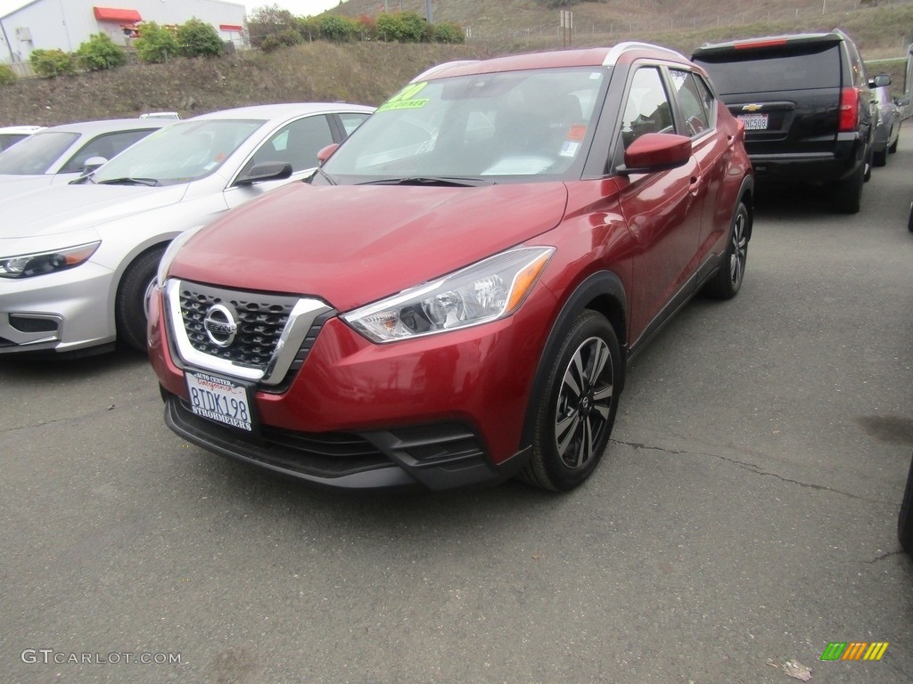 2020 Nissan Kicks SV Exterior Photos