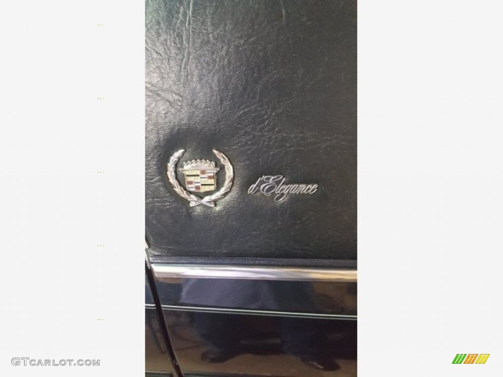1986 Cadillac Fleetwood Brougham D'Elegance Marks and Logos Photo #141089319
