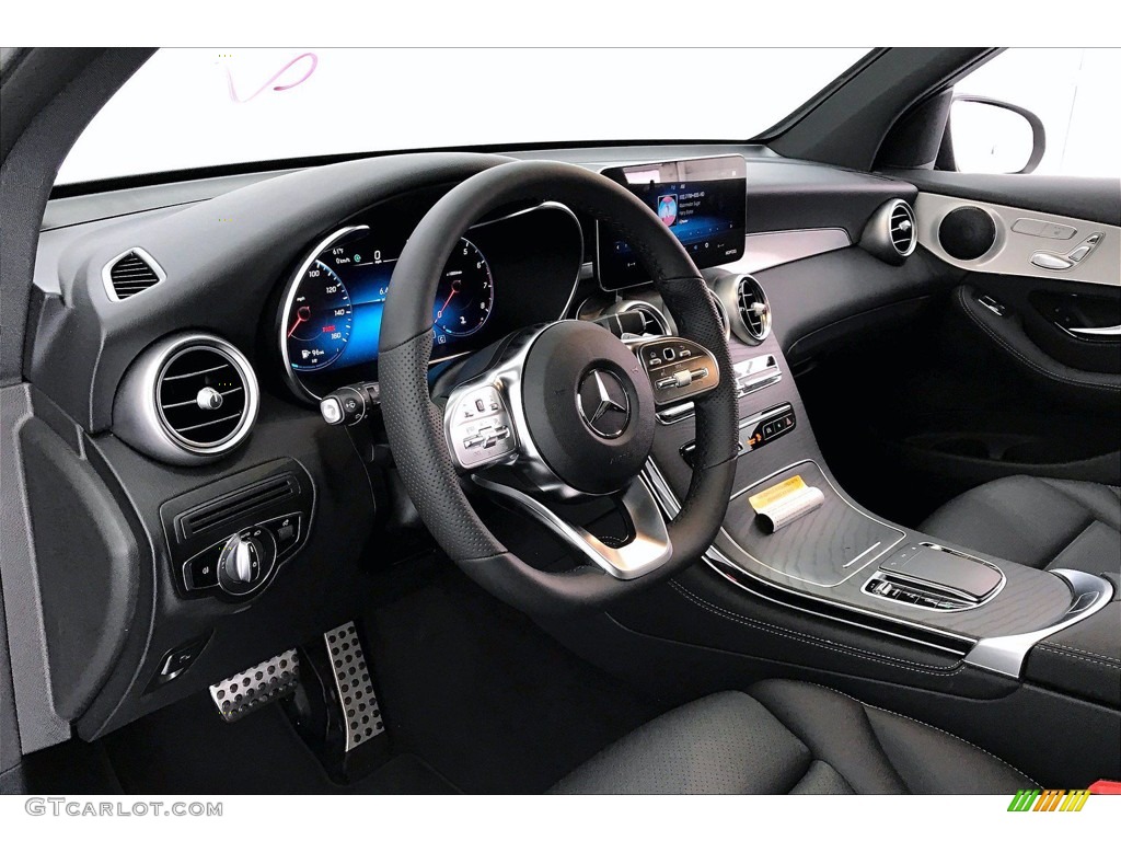 2021 GLC 300 - Black / Black photo #4