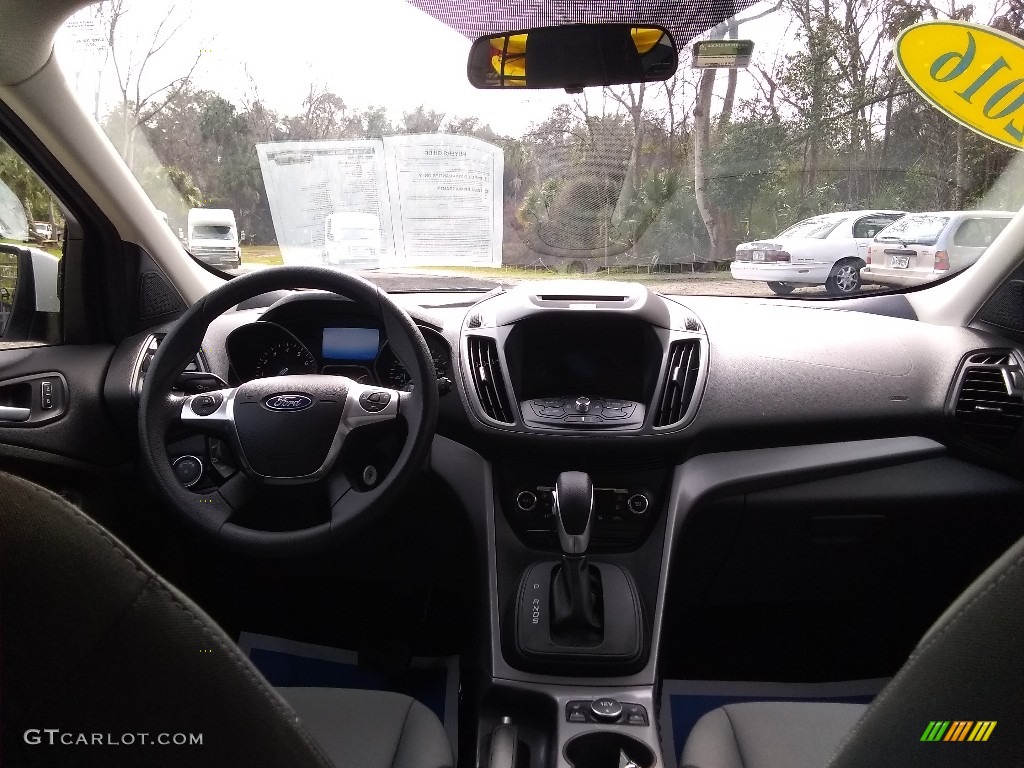 2016 Escape SE 4WD - Oxford White / Charcoal Black photo #11