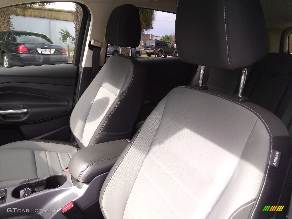 2016 Escape SE 4WD - Oxford White / Charcoal Black photo #12