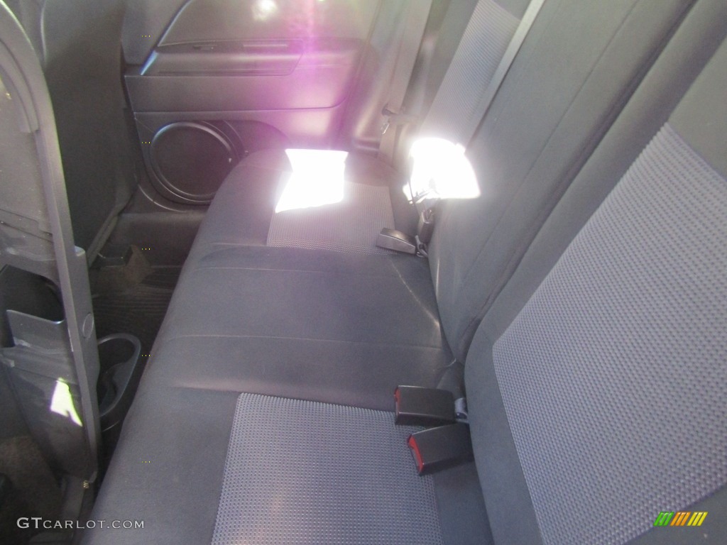 2014 Patriot Latitude - Bright White / Dark Slate Gray/Light Pebble photo #14
