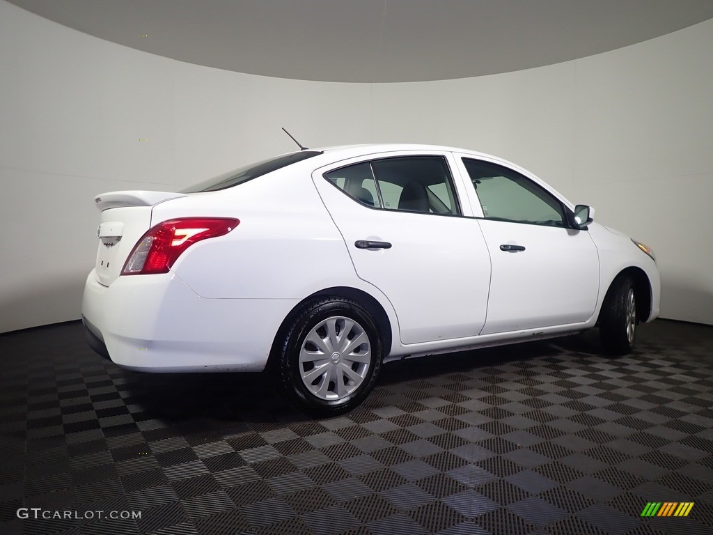 2017 Versa S - Fresh Powder White / Charcoal photo #15