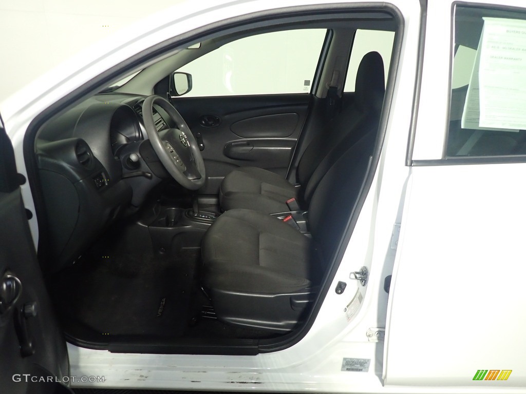 2017 Versa S - Fresh Powder White / Charcoal photo #23