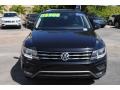 Deep Black Pearl - Tiguan S Photo No. 3