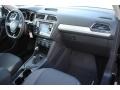 Deep Black Pearl - Tiguan S Photo No. 16