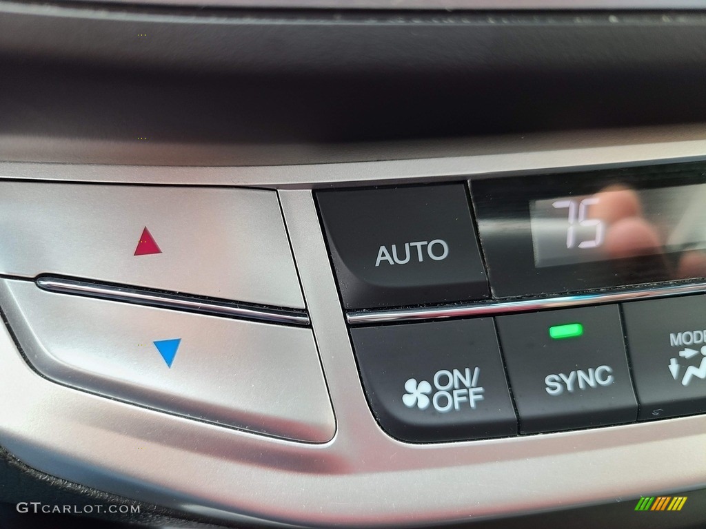 2013 Accord EX-L V6 Sedan - Crystal Black Pearl / Black photo #24