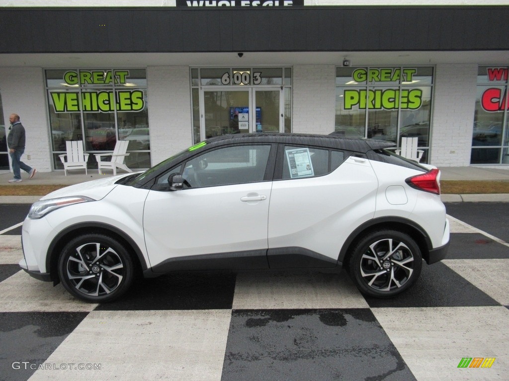 2020 C-HR XLE - Blizzard Pearl / Black photo #1