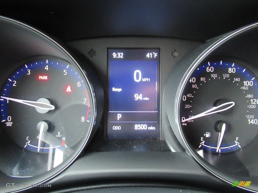 2020 C-HR XLE - Blizzard Pearl / Black photo #15