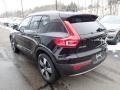 Black Stone - XC40 T5 Momentum AWD Photo No. 4