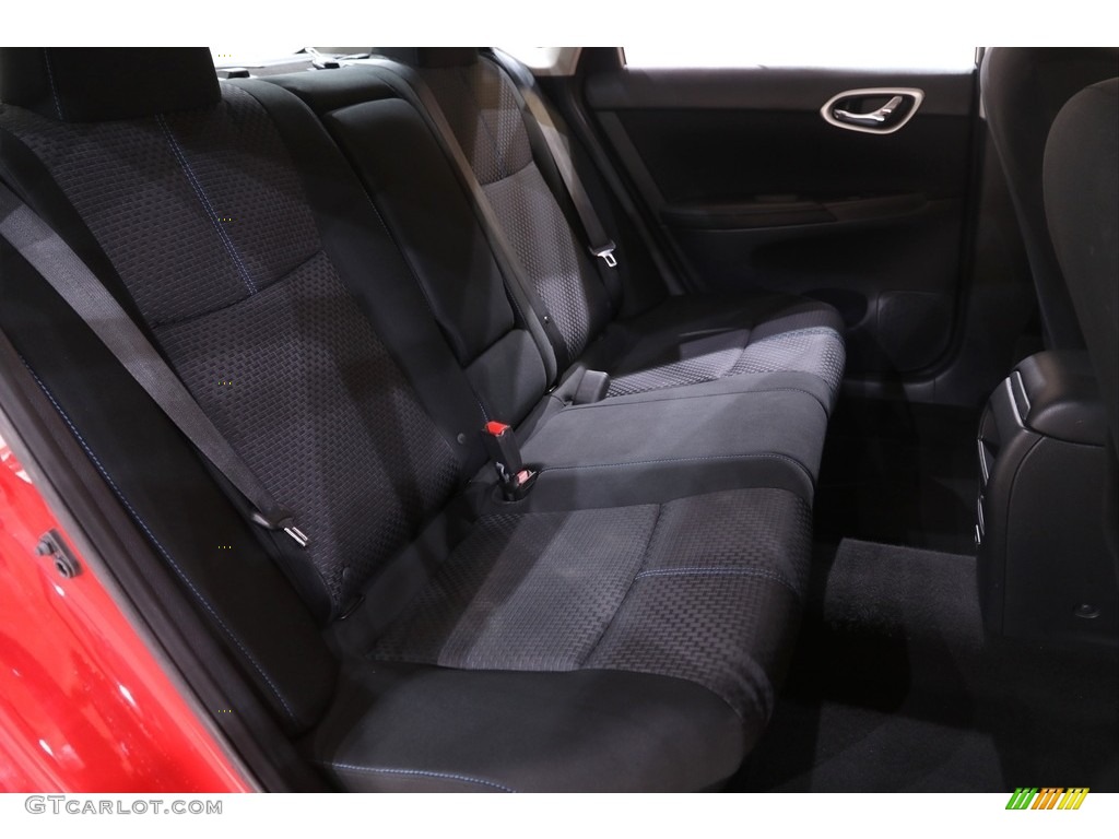 2019 Sentra SR - Red Alert / Charcoal photo #17