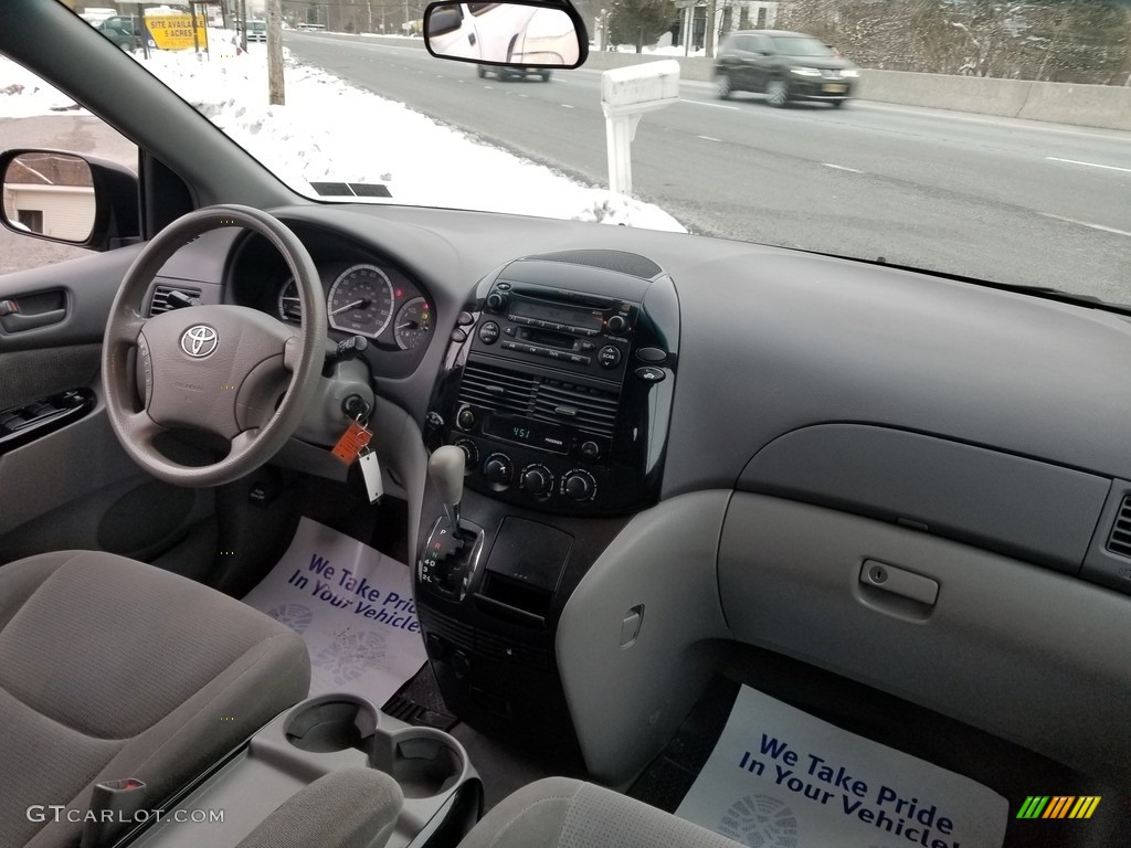 2004 Sienna LE AWD - Phantom Gray Pearl / Fawn Beige photo #13