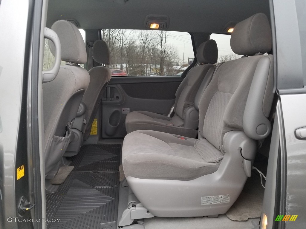 2004 Sienna LE AWD - Phantom Gray Pearl / Fawn Beige photo #15