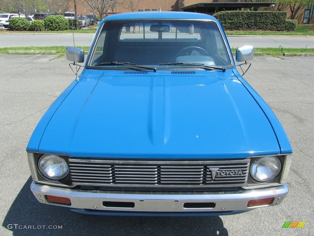 Medium Blue 1981 Toyota Pickup Deluxe Exterior Photo #141106037