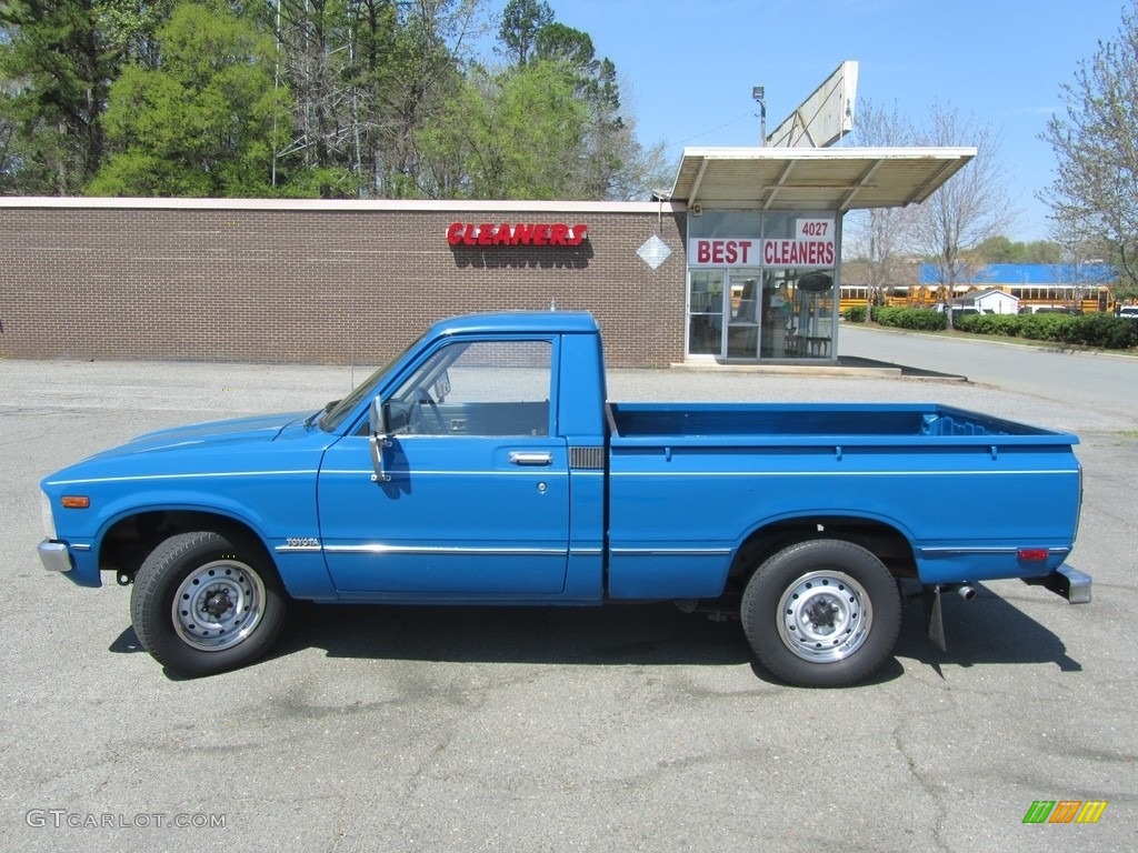Medium Blue 1981 Toyota Pickup Deluxe Exterior Photo #141106076