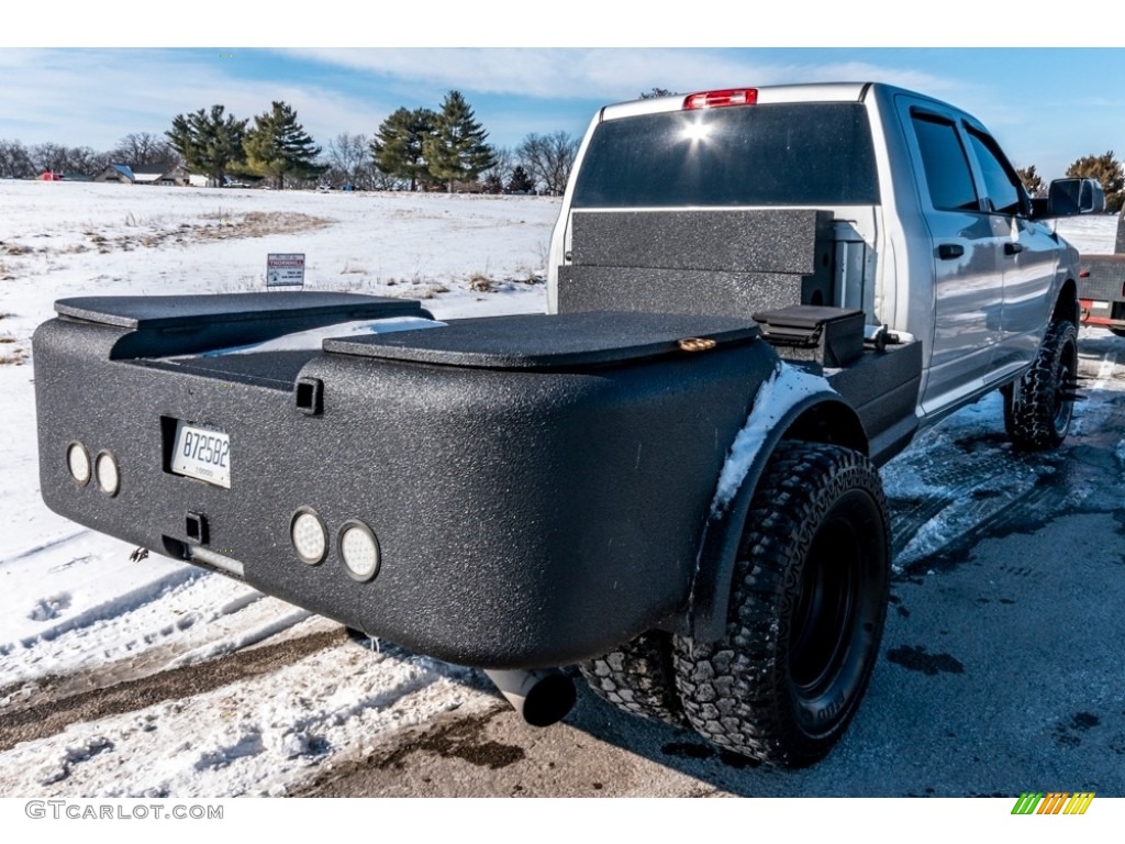 2017 3500 Tradesman Crew Cab 4x4 Dual Rear Wheel - Bright Silver Metallic / Black/Diesel Gray photo #3