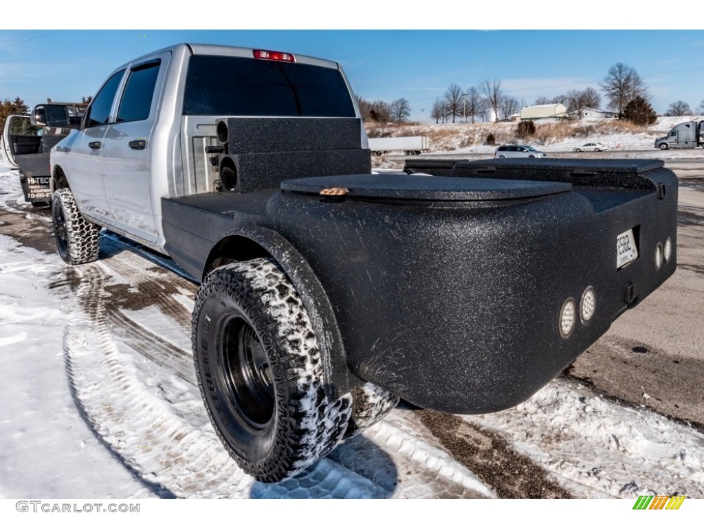 2017 3500 Tradesman Crew Cab 4x4 Dual Rear Wheel - Bright Silver Metallic / Black/Diesel Gray photo #5
