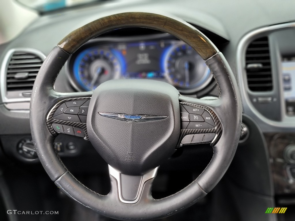 2015 Chrysler 300 C Steering Wheel Photos