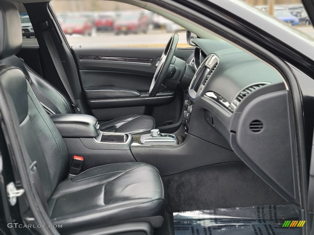 2015 Chrysler 300 C Front Seat Photo #141111088