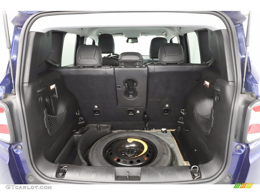 2016 Jeep Renegade Limited Trunk Photos