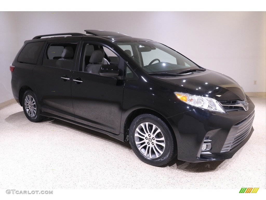 2020 Sienna XLE - Midnight Black Metallic / Ash photo #1